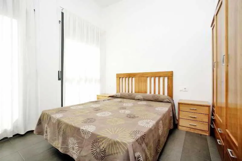 Casas Adosadas Romani Miami Playa Szálloda